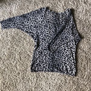 Half-Sleeve Animal Print The Limited Blouse!